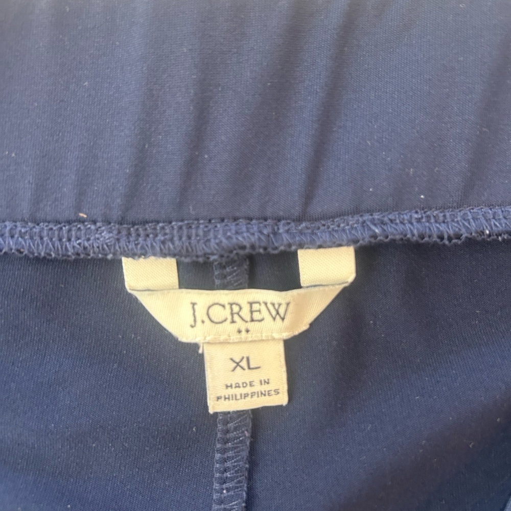 J. Crew Women’s Navy Athletic Skort with Built-In Shorts Size XL - Picture 2 of 2